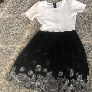 LulaRoe Medium Amelia